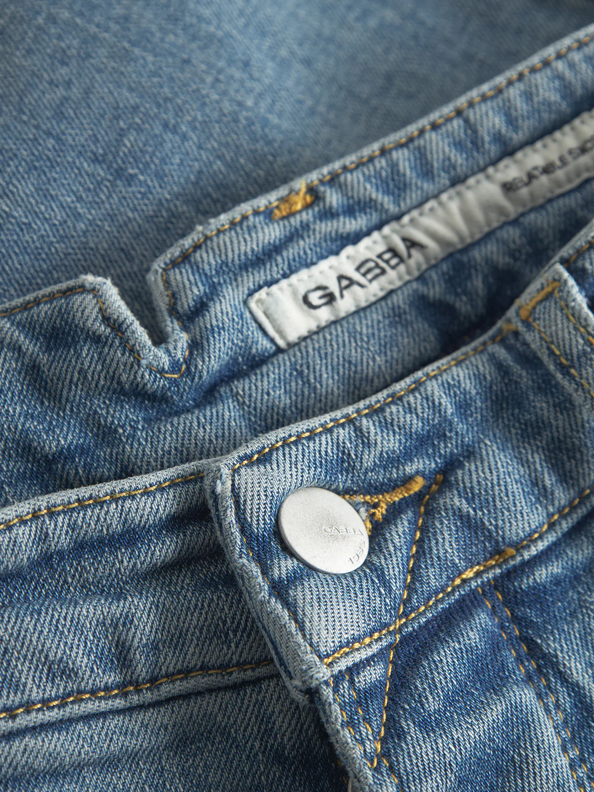 GABalex Cros Cropped - Lt. Blue Denim - Image 2