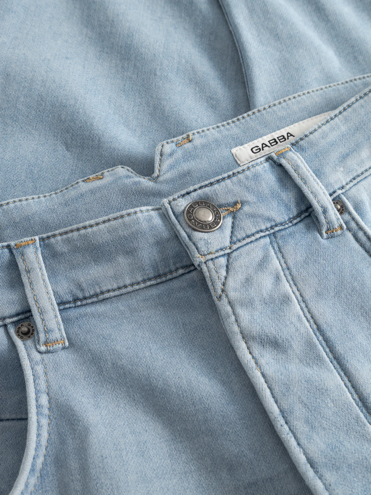 GABalex Dynamic Cropped Jeans - Lt. Blue Denim - Image 5