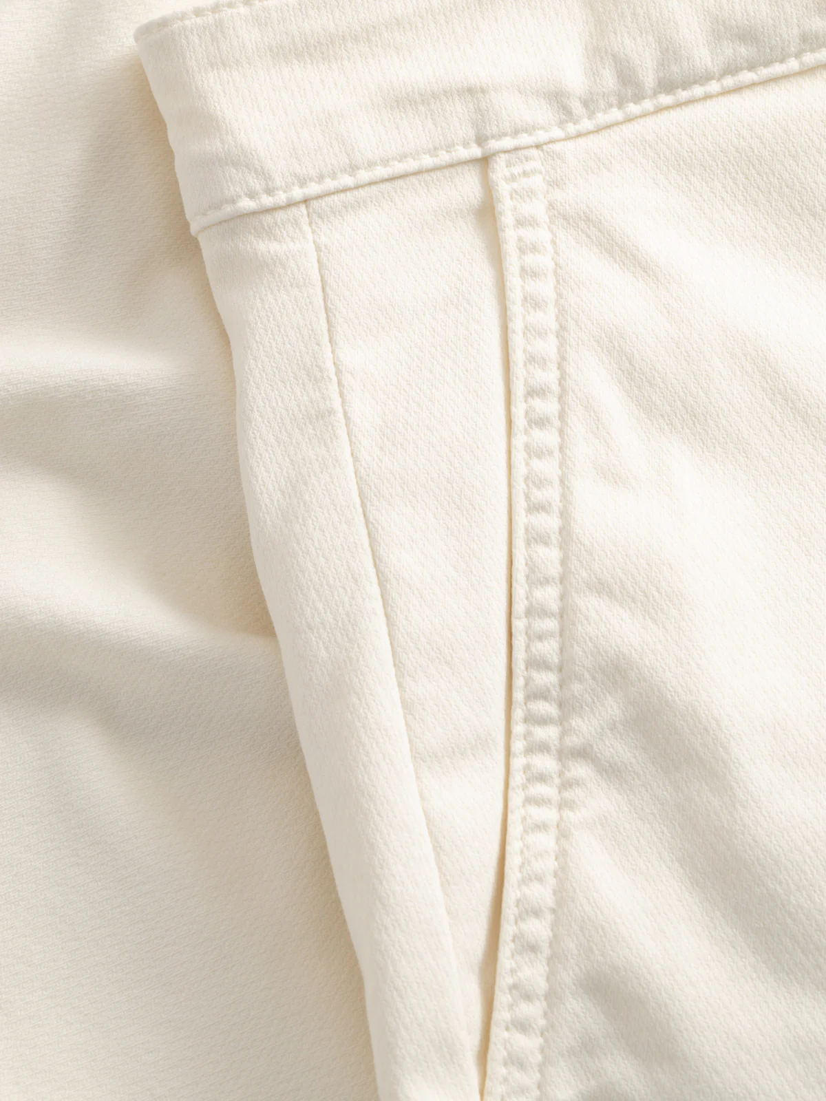 GABjet K3280 Dale Shorts - White - Image 7