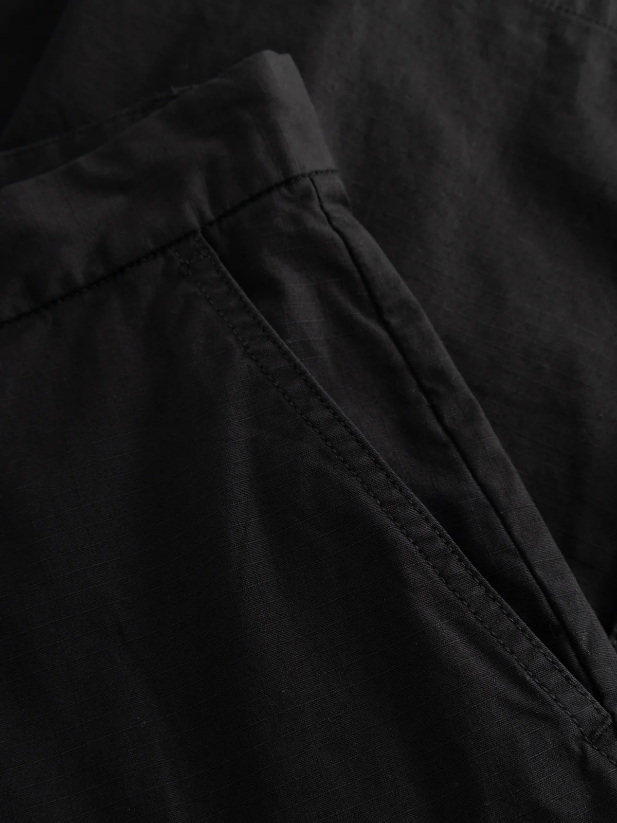 GABjoli Cargo Ribstop Shorts - Black - Image 7