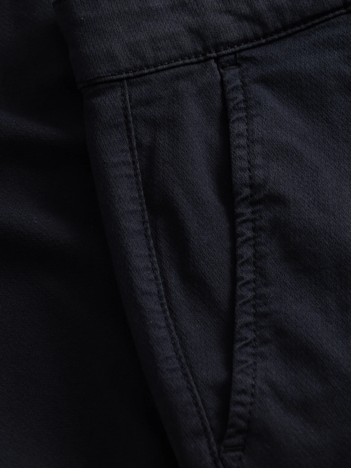 GABjoli Nopleats Dale Shorts - Blue Black - Image 5