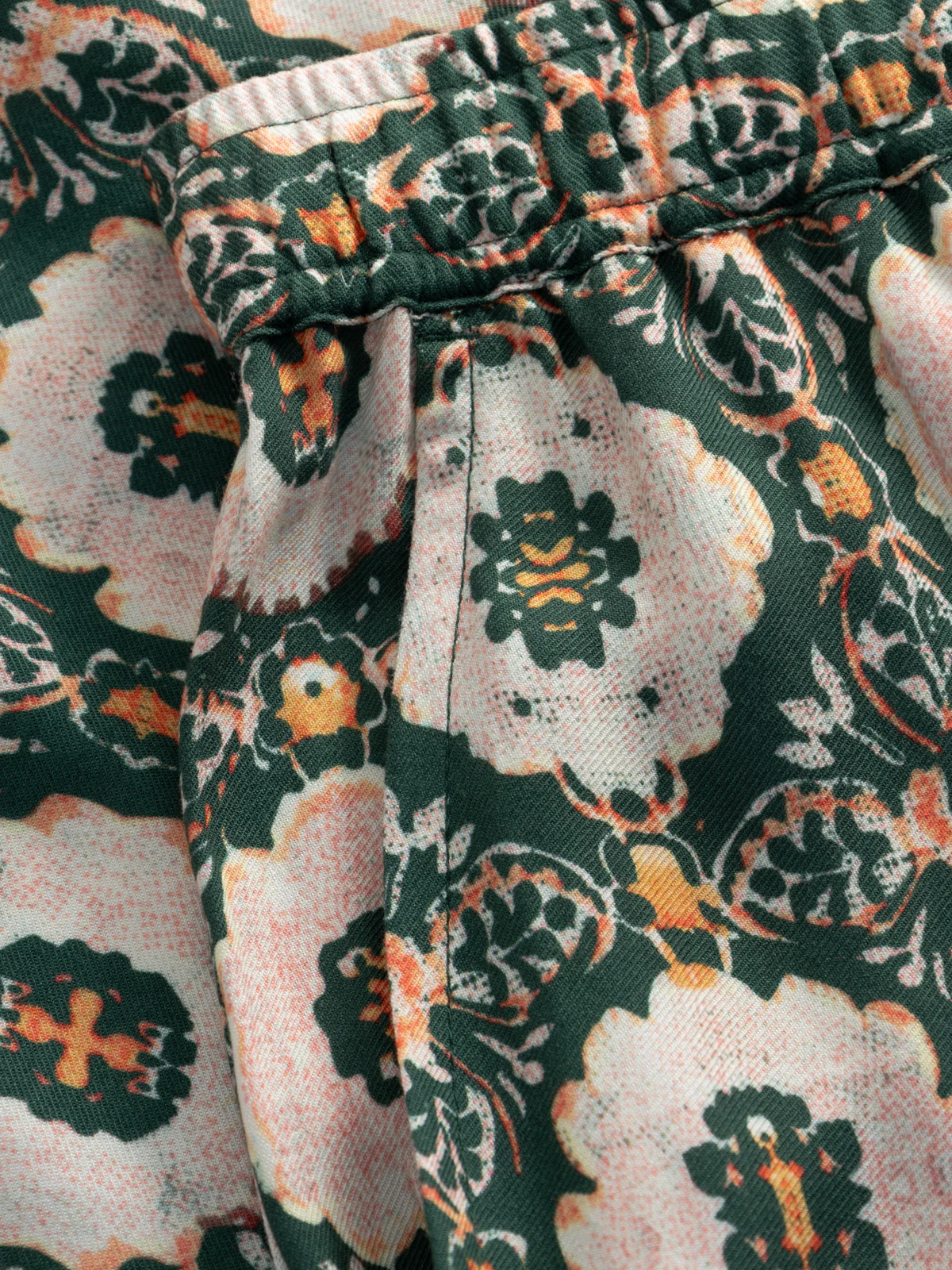 GABtommi Oro Shorts - Green Pattern - Image 7