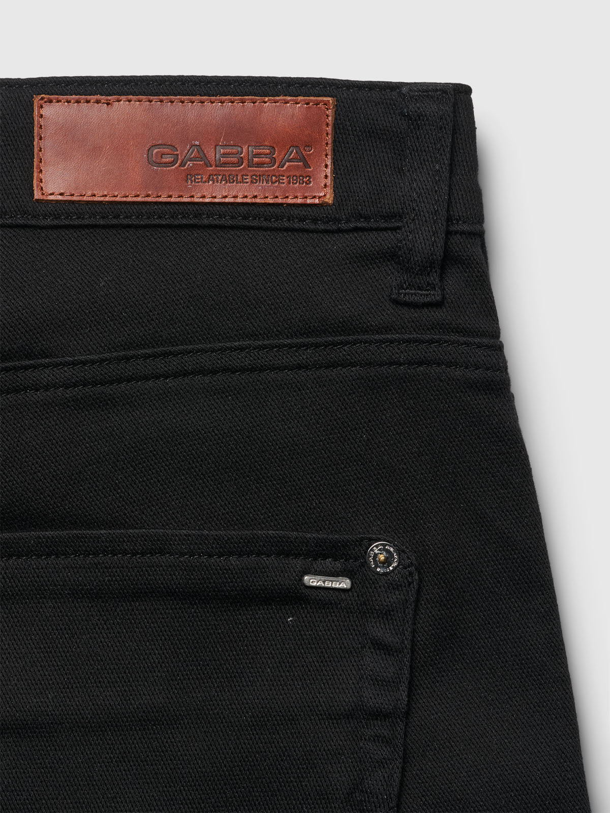 GABjason K3995 SANZA Shorts - Black - Image 5