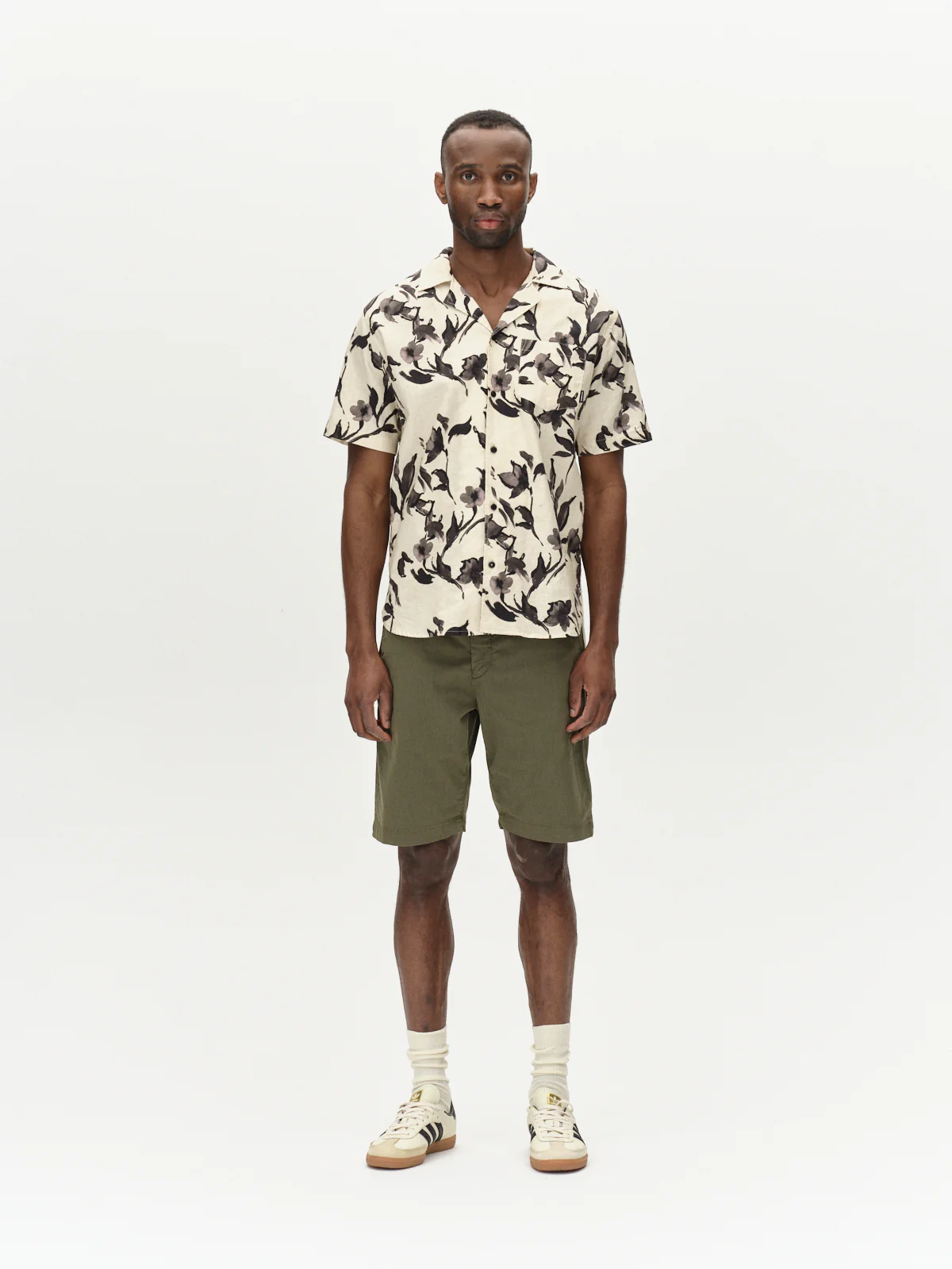 GABjet K3280 Dale Shorts - Deep Lichen Green - Image 2